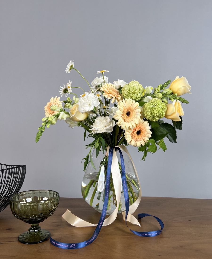 Flower subscription S (every week a new bouquet)